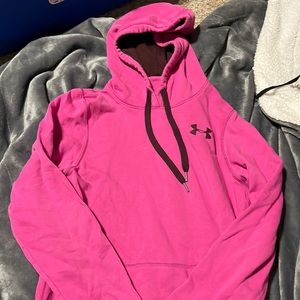 Under Armour sweatshirt